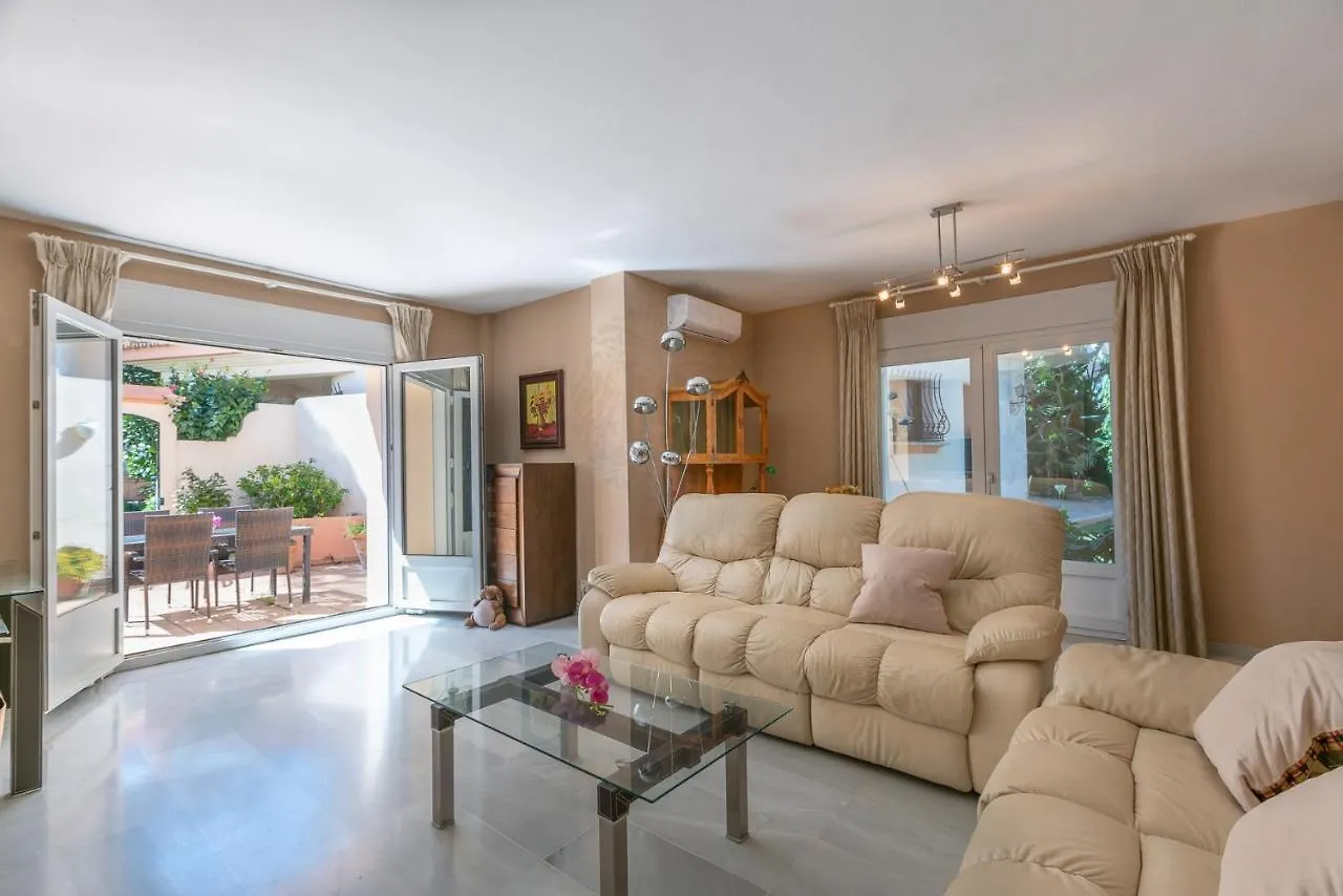 Belgravia Beach House Estepona 0*,