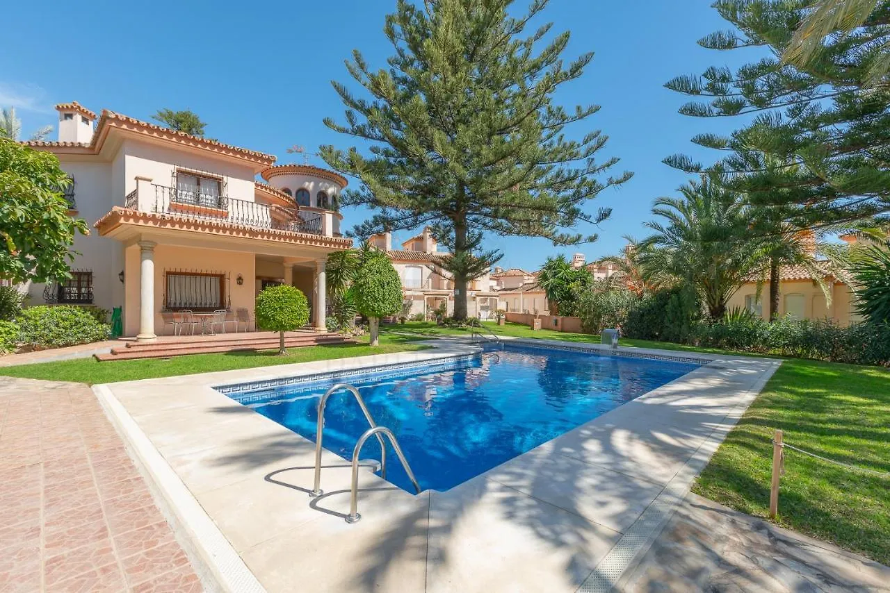 Сasa de vacaciones Belgravia Beach House Estepona